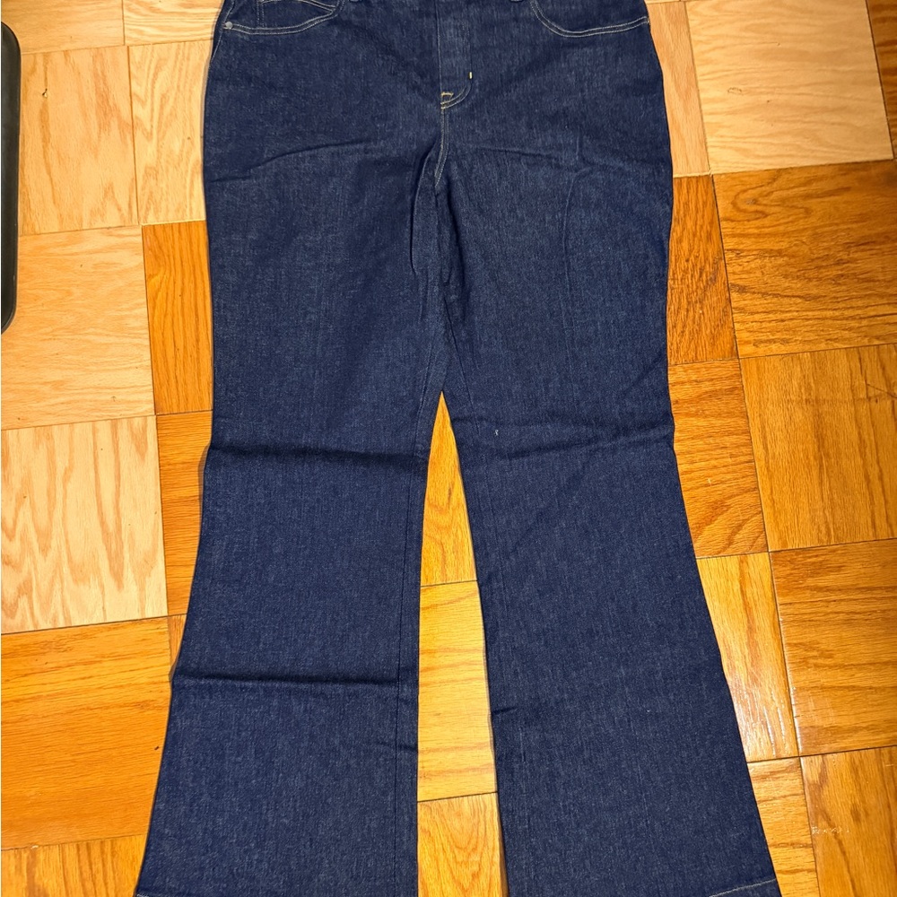 SPANXshape™ EveryWear
Flare Jeans, Raw Indigo